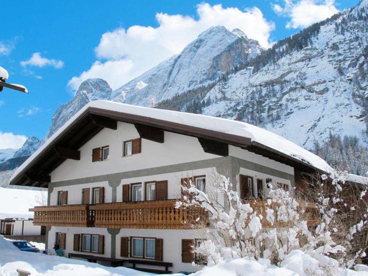 Apartamento Locazione Turistica Cesa Micheluzzi - Czi712 Penia Exterior foto
